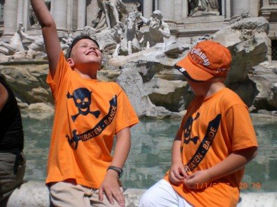 Individuell geplante Landausflüge sind auf Kreuzfahrten mit Kindern oft günstiger und stressfreier