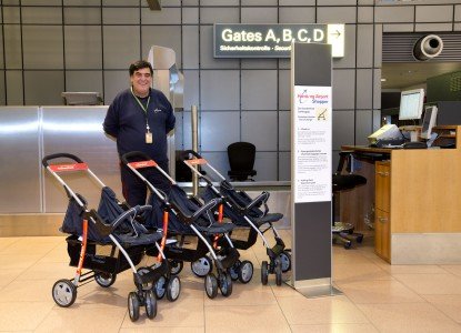 Die kostenlosen Airport-Buggys im Flughafen Hamburg sind wirklich schick © Airport Hamburg Die kostenlosen Airport-Buggys im Flughafen Hamburg sind wirklich schick © Airport Hamburg