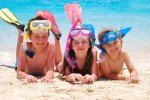 Baden im Meer: Das Meer ist kein Pool! Die wichtigsten Sicherheitsregeln für Eltern und Kinder Spaß im Meer - aber sicher!
