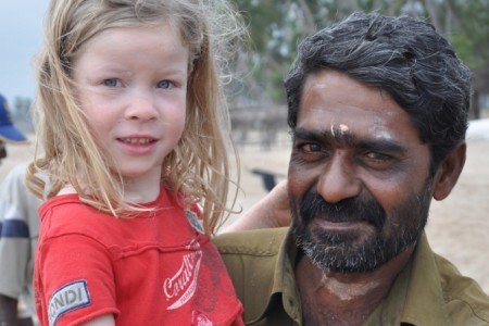 Anouk mit den Fischern auf Du und Du © Wolfgang Stromberg Anouk mit den Fischern auf Du und Du © Wolfgang Stromberg