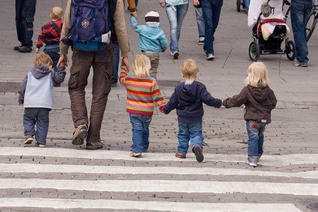 Kleine Kinder gehen im Getümmel schnell verloren © Flickr/Mats Lindh Kleine Kinder gehen im Getümmel schnell verloren © Flickr/Mats Lindh