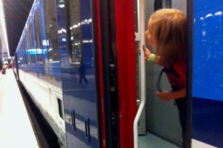 Ein- und Aussteigen mit Kindern will geübt sein © Jenny Menzel Ein- und Aussteigen mit Kindern will geübt sein © Jenny Menzel