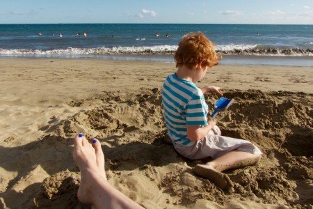 Allein reisen mit Kind - sehr entspannt! © Gela Misslbeck Allein reisen mit Kind - sehr entspannt! © Gela Misslbeck