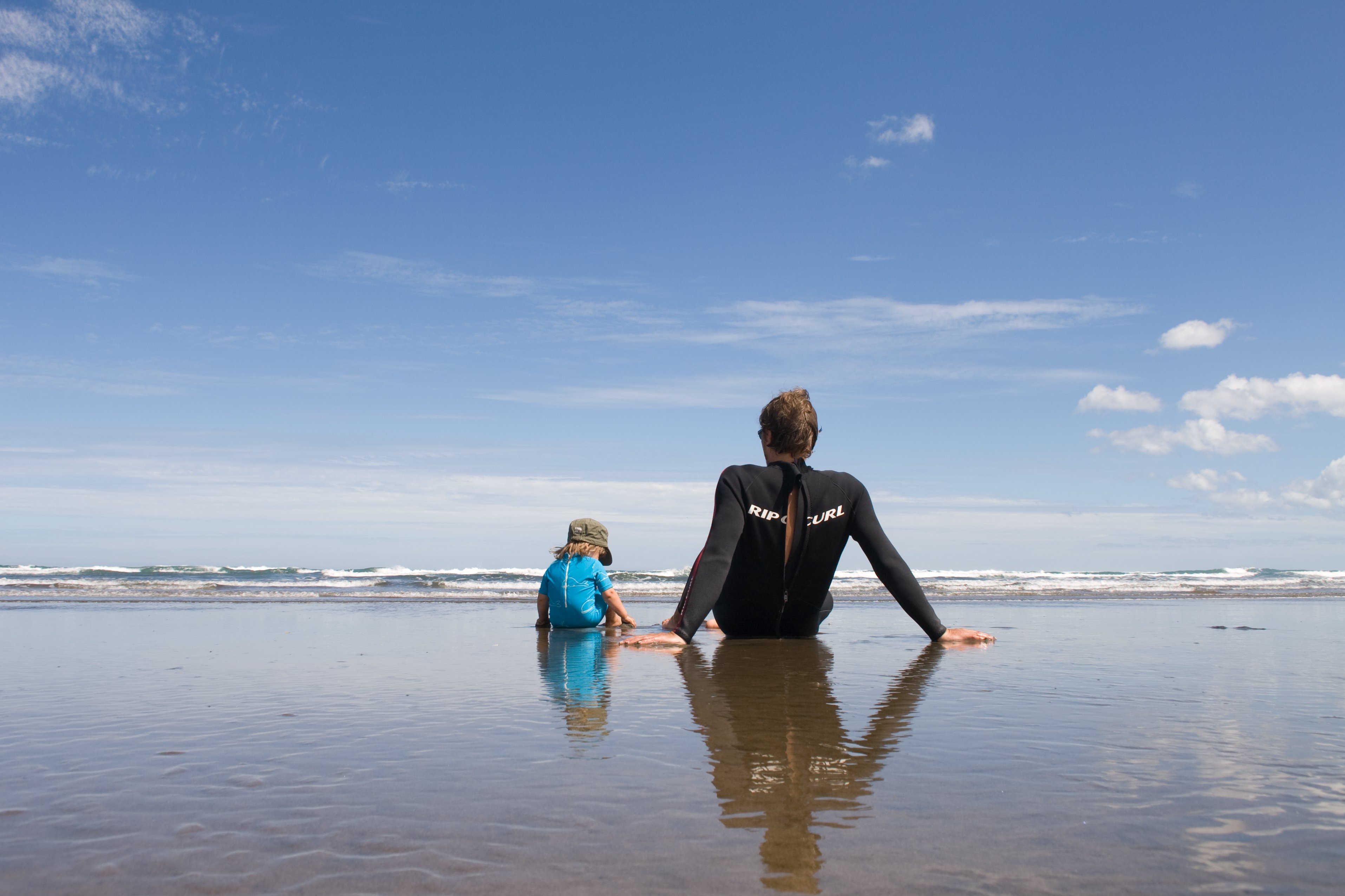 Endless Surfing in Muriwai © Weltwunderer