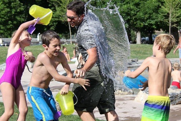 Familienurlaub preiswert: 9 tolle Möglichkeiten 