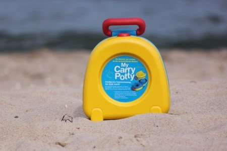 Carry Potty - die mobile Töpfchenlösung für unterwegs © KidsAway Carry Potty - die mobile Töpfchenlösung für unterwegs © KidsAway