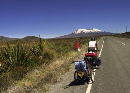 Im Fahrradanhänger durch Neuseeland © Axel Raßbach Im Fahrradanhänger durch Neuseeland © Axel Raßbach