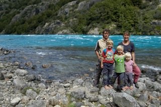 Drei Kinder, ein Kontinent - kein Problem!