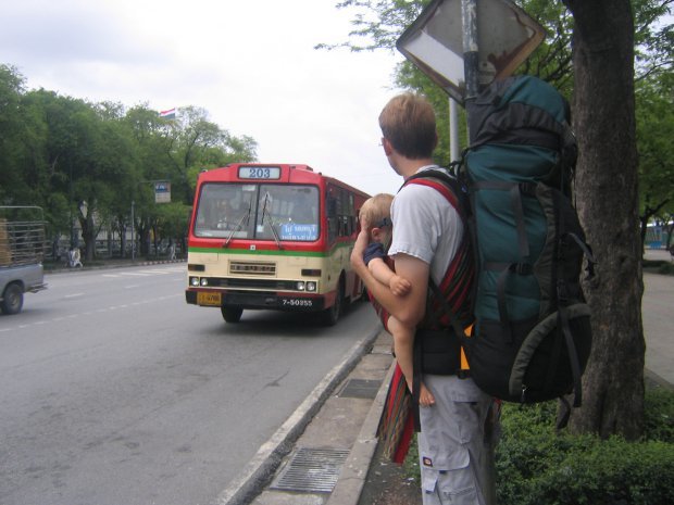 Es gibt immer einen Bus - Bangkok, Thailand © Julia Blanke