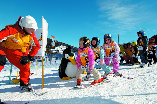 Familienfreundlich: Skischule auch für die Kleinsten © FlickR/badkleinkirchheim
