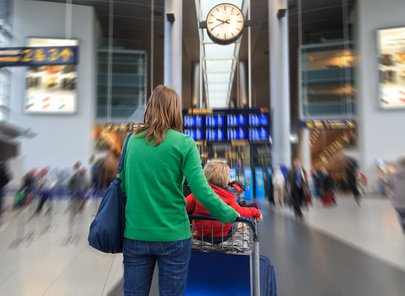 Deutsche Flughäfen sind selten familienfreundlich © nadezhda1906 - Fotolia.com