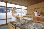 Saunieren mit Alpenblick © Kinderhotel Oberjoch