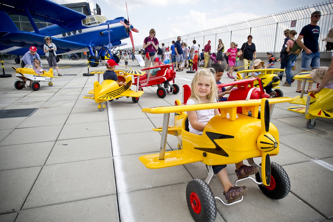 Am Flughafen Stuttgart beim Kinderfest 2013 © Airport Stuttgart