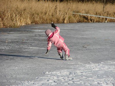 Eislauf-Technik: Die richtige Balance machts © FlickR/Allie_Caulfield Eislauf-Technik: Die richtige Balance machts © FlickR/Allie_Caulfield