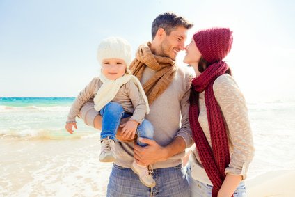 Die Partnerschaft auch im Urlaub mit Kind genießen - das geht! © detailblick - Fotolia.com