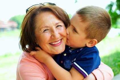 Urlaub mit Oma ist eine tolle Sache © olesiabilkei - Fotolia.com