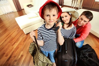 Reisen mit Kindern wollen gut vorbereitet sein © Andrey Kiselev - Fotolia.com