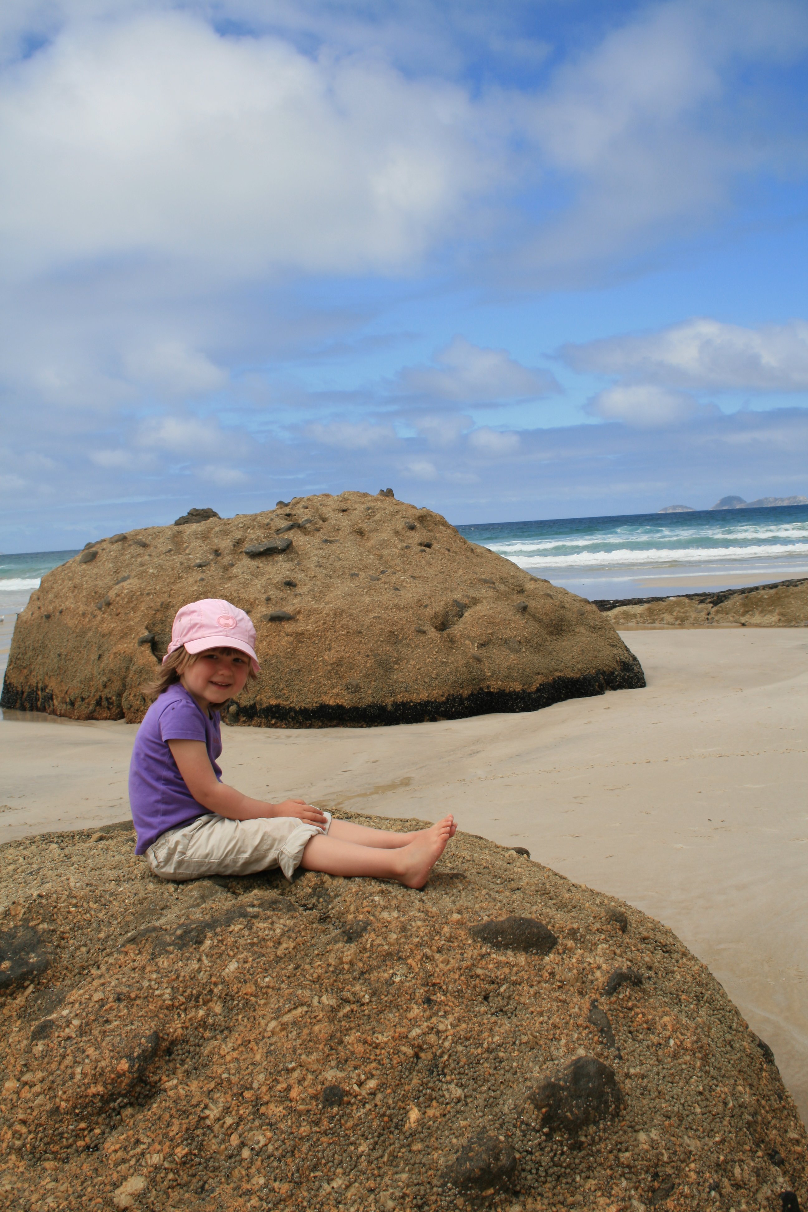 Der perfekte Mix: Sonne, Strand und unsere Kleine am Squeeky Beach, Wilsons Promontory National Park © JudithQuick