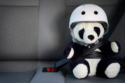 Sicherheit im Mietauto - nur mit passendem Kindersitz! © S. Kobold - fotolia.com