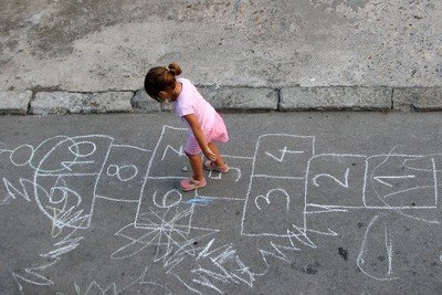 hopscotch © Vladislav Gajic/Fotolia.com