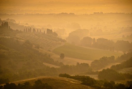 Herbstnebel über dem Val d' Orcia in der Toskana © dibaer/Flickr Herbstnebel über dem Val d' Orcia in der Toskana © dibaer/Flickr