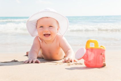 18 Fragen und Antworten zum ersten Strandurlaub mit Baby