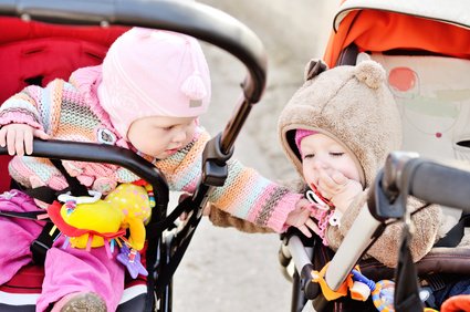 Babys Richtig Anziehen Wolkig Mit Aussicht Baby Kleidungstipps Fur Jedes Urlaubswetter