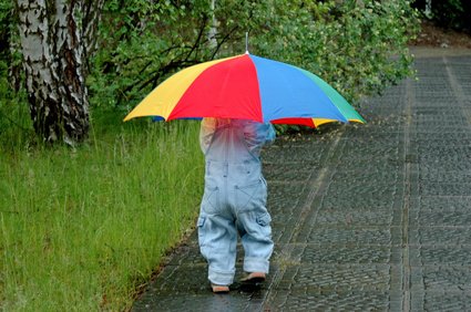 Camping bei Regenwetter ist mit Baby gar nicht so schlimm © tinadefortunata - Fotolia.com Camping bei Regenwetter ist mit Baby gar nicht so schlimm © tinadefortunata - Fotolia.com