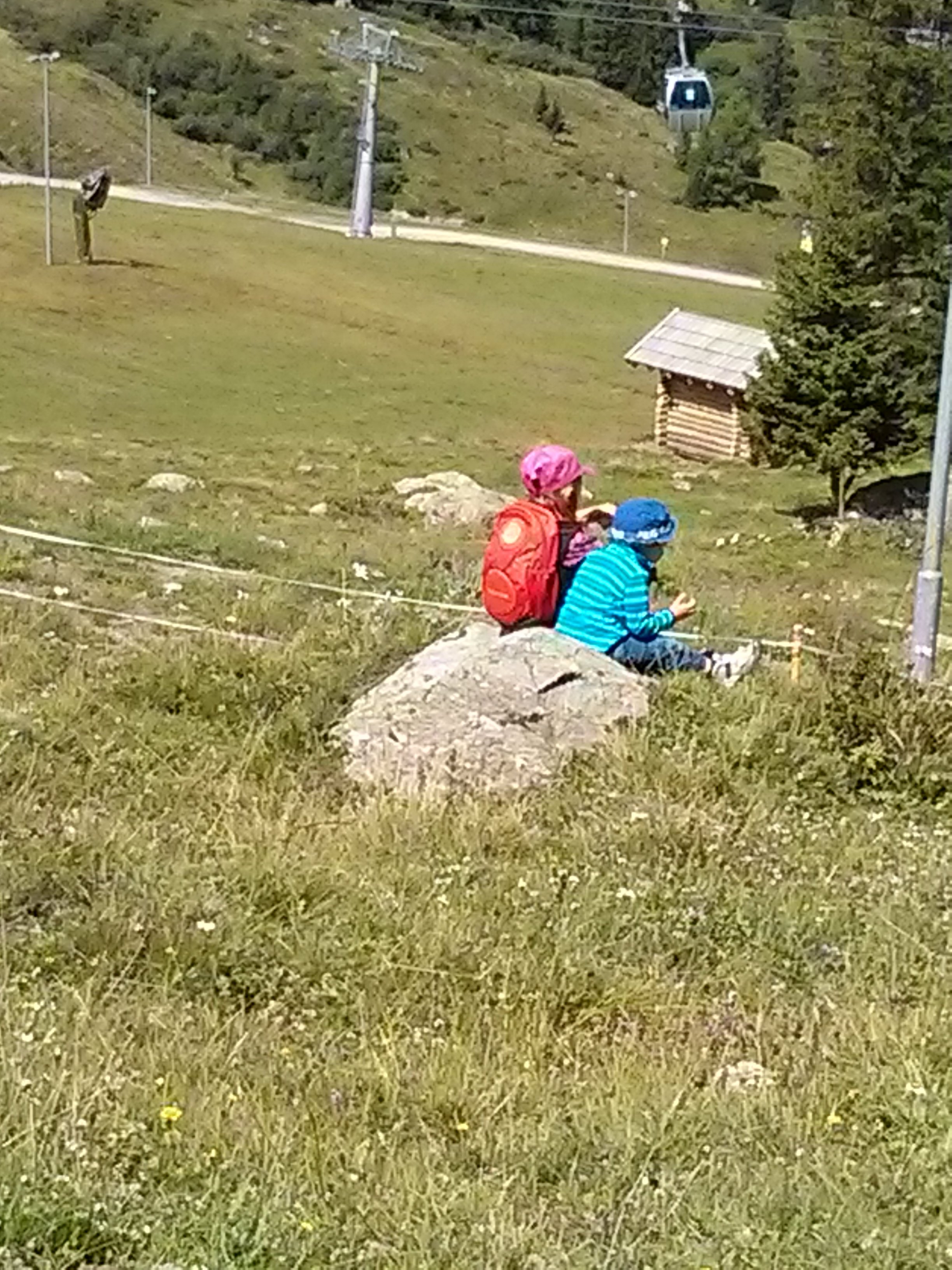 Picknick mit Aussicht auf Berge © ida78