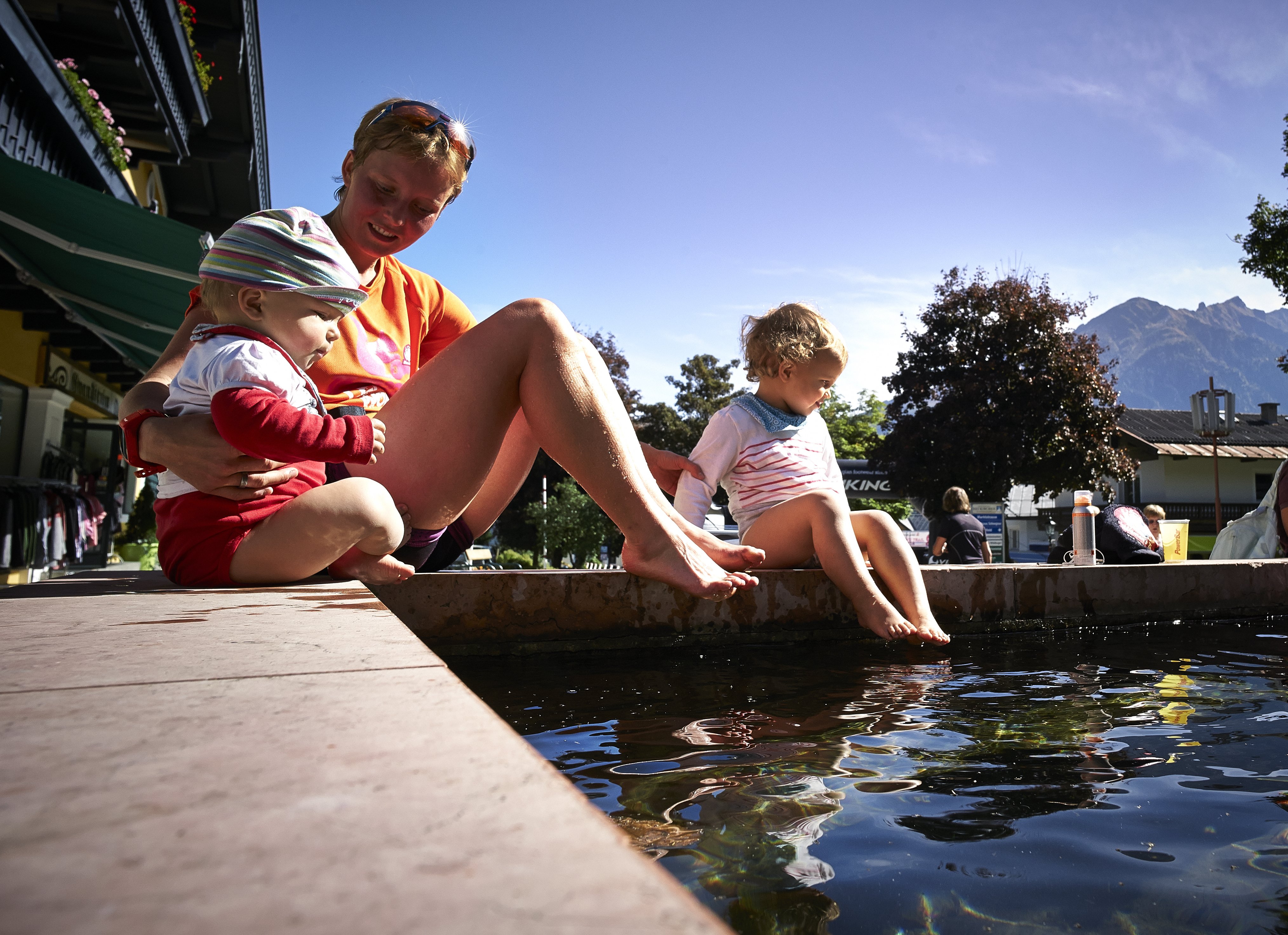 Planschen im Brunnen © actuallylove