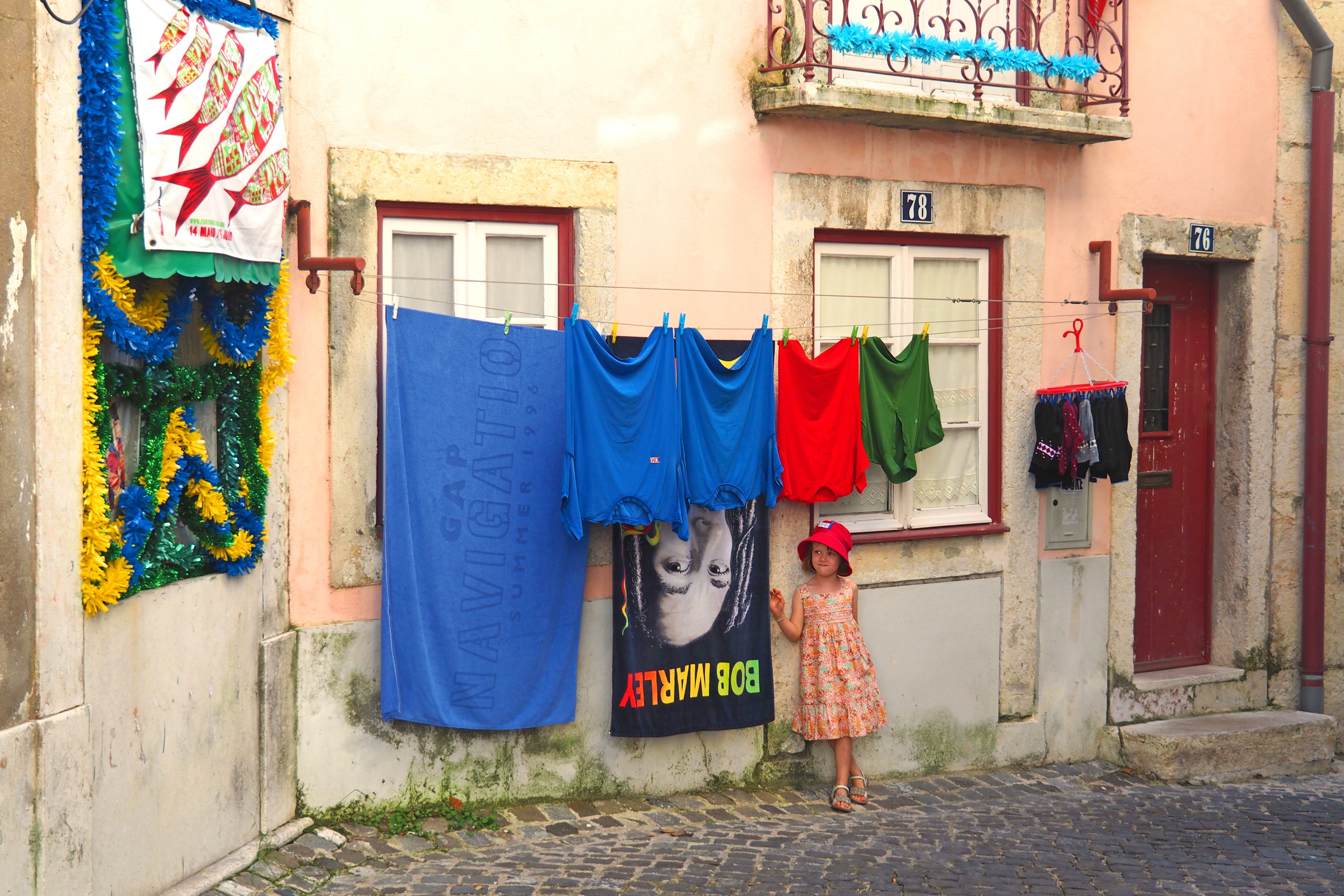 Auf der Straße sollte man seine Wäsche eher nicht aufhängen. © Susanne Frank