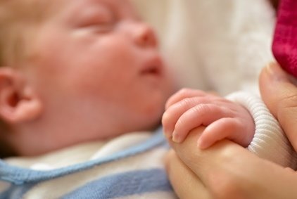 Schreibabys schlafen am besten dicht bei Mama und Papa © Tobilander - Fotolia.com