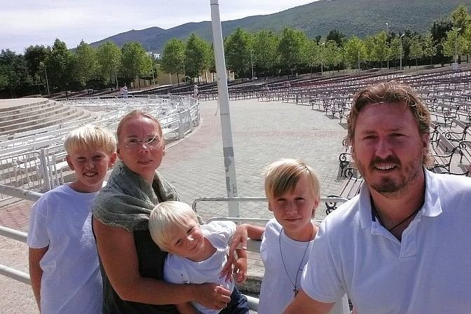 Religiöse Orte finden sich in Medjugorje überall © travelfamily.de