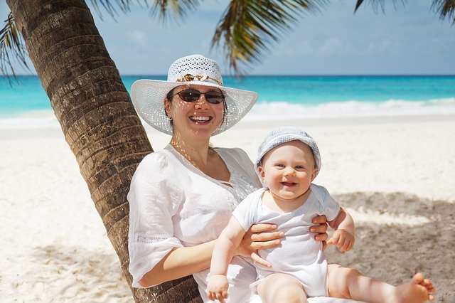 Tropenreisen mit Babys sollten gut vorbereitet werden © Pixabay Tropenreisen mit Babys sollten gut vorbereitet werden © Pixabay