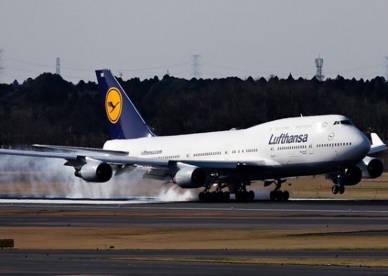 Sicher fliegen mit Kind - Schlaufengurt, Autokindersitz