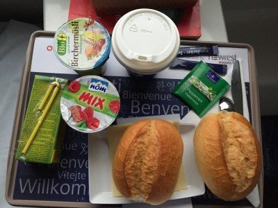Das Frühstück im Nachtzug kann sich sehen lassen © tinytraveler.de Das Frühstück im Nachtzug kann sich sehen lassen © tinytraveler.de
