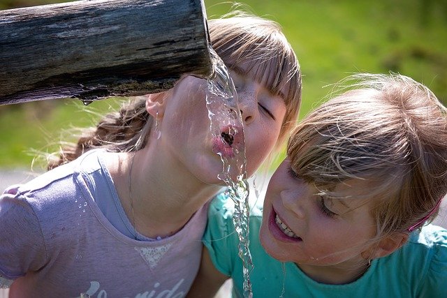 Wasser ja, aber nicht unbedingt so © Pixabay Wasser ja, aber nicht unbedingt so © Pixabay