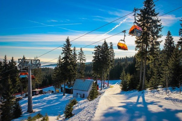 Skiurlaub im Mittelgebirge ist perfekt für Familien